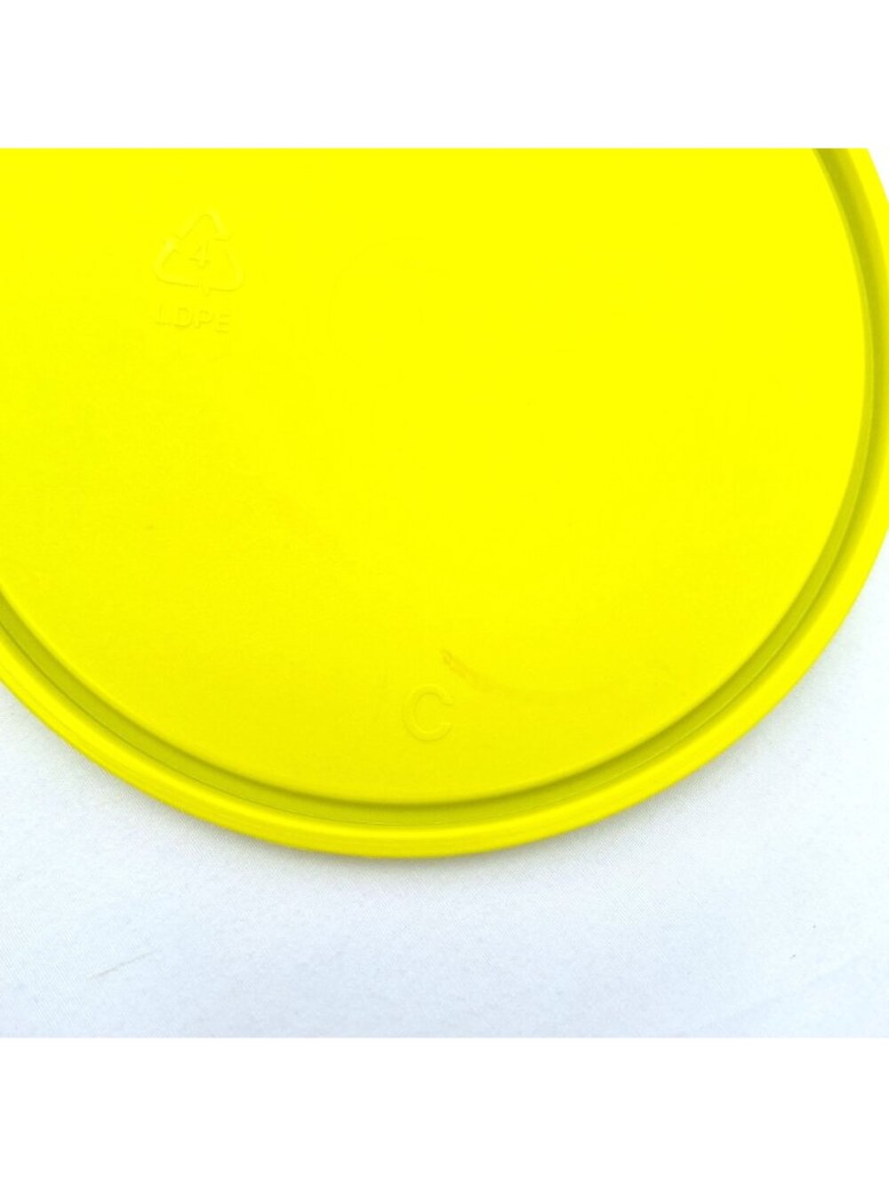 Tupperware Yellow Green C Seal Lid 2541D-2 Replacement Part Oversize Tab - Picture 3 of 5